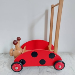 大型木製ヴィンテージベビーウォーカーベビーカー幼児用テントウムシキッズベビーカーウォーカー子供用ウォーカープッシュカートベビーウォーカー