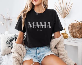 Personalized MAMA T-shirt, MOM T-shirt with birth year and name, gift for expectant mothers, baby shower, Mother's Day, gift for mom