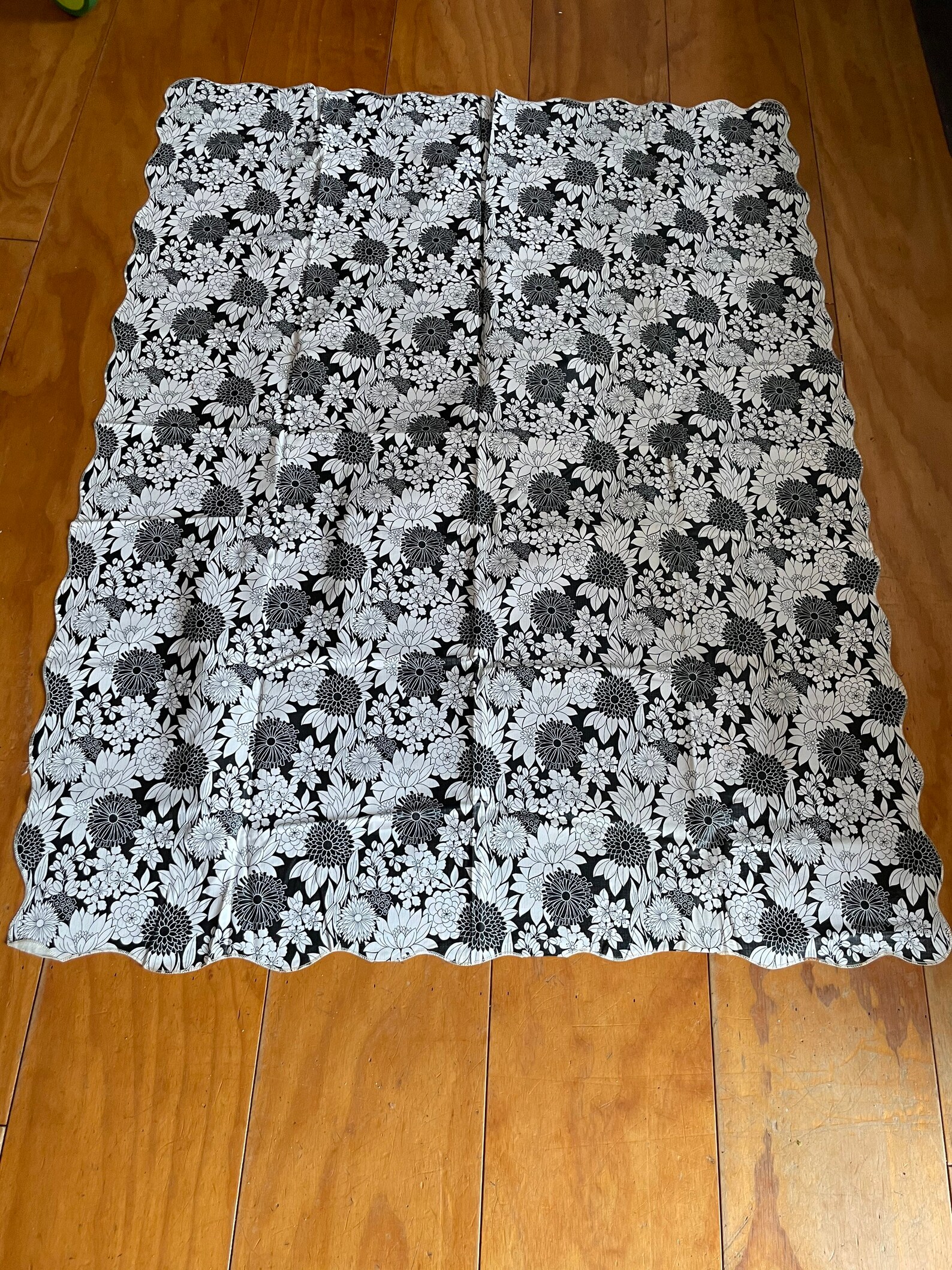 Vintage Floral Vinyl Tablecloths Etsy