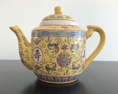 Vintage,Chinese Teapot Wan Shu Wu Jiang,Yellow Teapot,Asian Interiors,Chinoiserie,Home Decor,Chinese Pottery,Teapot,Yellow