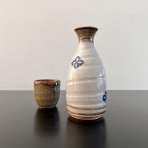 Vintage,Sake Set,Sake Flasche,Sake Tasse,Sake für einen,japanische Keramik,Sake,japanisches Geschenk,japanische Flasche,Barware,japanische Tasse,Geschenk