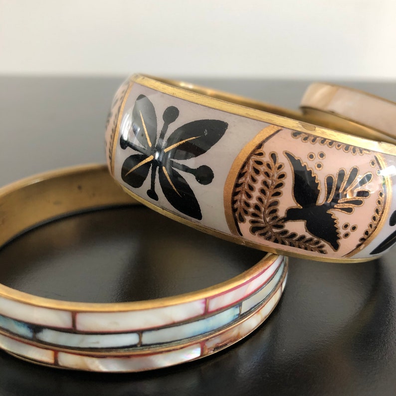 Vintage,Bangles,Brass And Enamel Bangles,Bracelets,Shell Bangles,Vintage Bangles,Brass Bangle,Shell,Brass,Indian Bangles