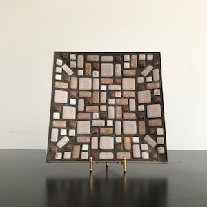 Piatto vintage,piatto in mosaico,arredamento retrò,piatto in piastrelle,piatto in modaico,piatto portaoggetti,piatto giapponese,piatto retrò,metà secolo,arredamento marrone,retrò,piastrelle