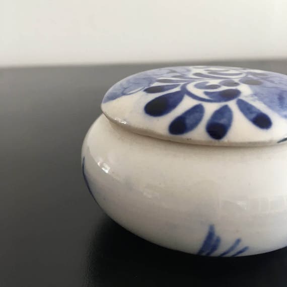 Vintage,Blue And White, Round Ceramic,Trinket Box… - image 4