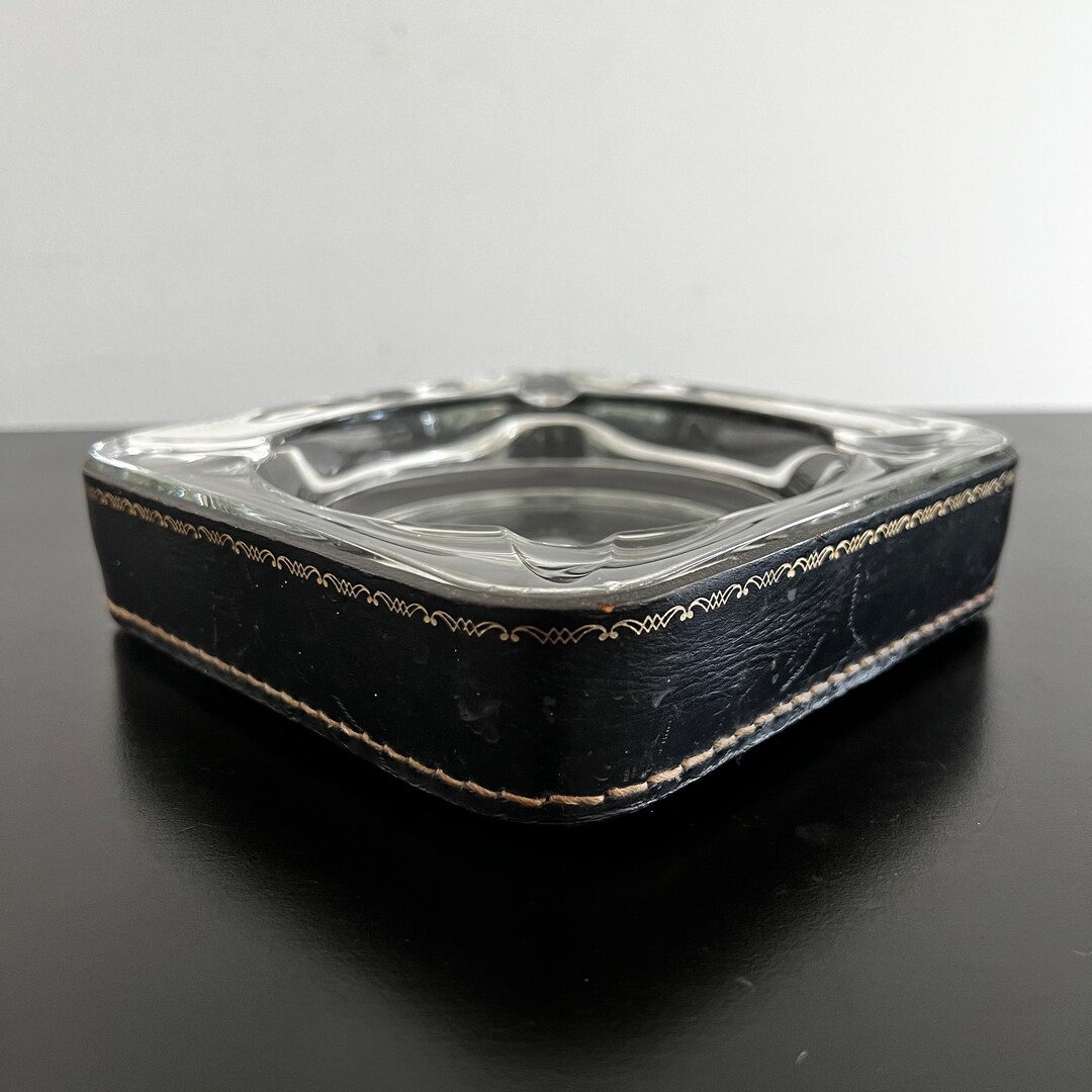 【新品未使用】 灰皿 ローラー中 ガラス クリア 昭和レトロ ビンテージ 30個 新品未使用】 灰皿 ローラー中 ガラス クリア 昭和レトロ