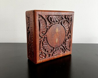 Vintage,Carved Wooden Box,Wood Box,Wooden Decor,Carved Boxx,Brass Inlay,Wooden Jewelry Box,Trinket Box