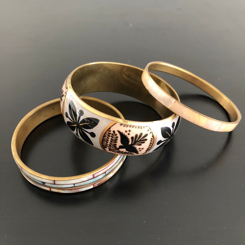 Vintage,Bangles,Brass And Enamel Bangles,Bracelets,Shell Bangles,Vintage Bangles,Brass Bangle,Shell,Brass,Indian Bangles