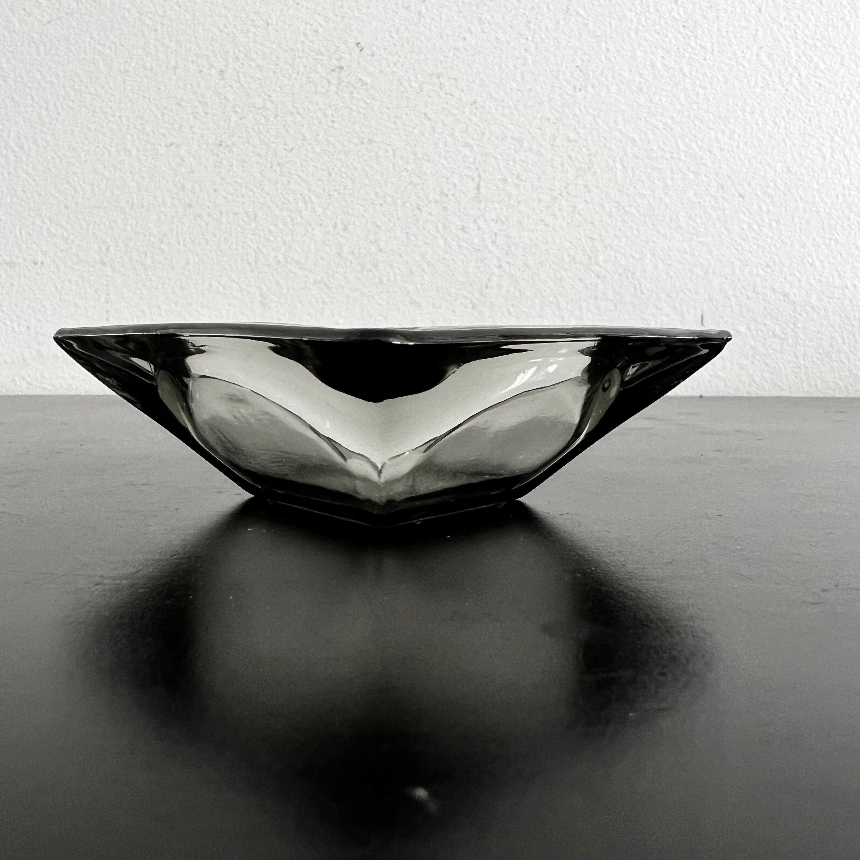 ヴィンテージグレーガラス灰皿：ミッドセンチュリーモダンレトロ