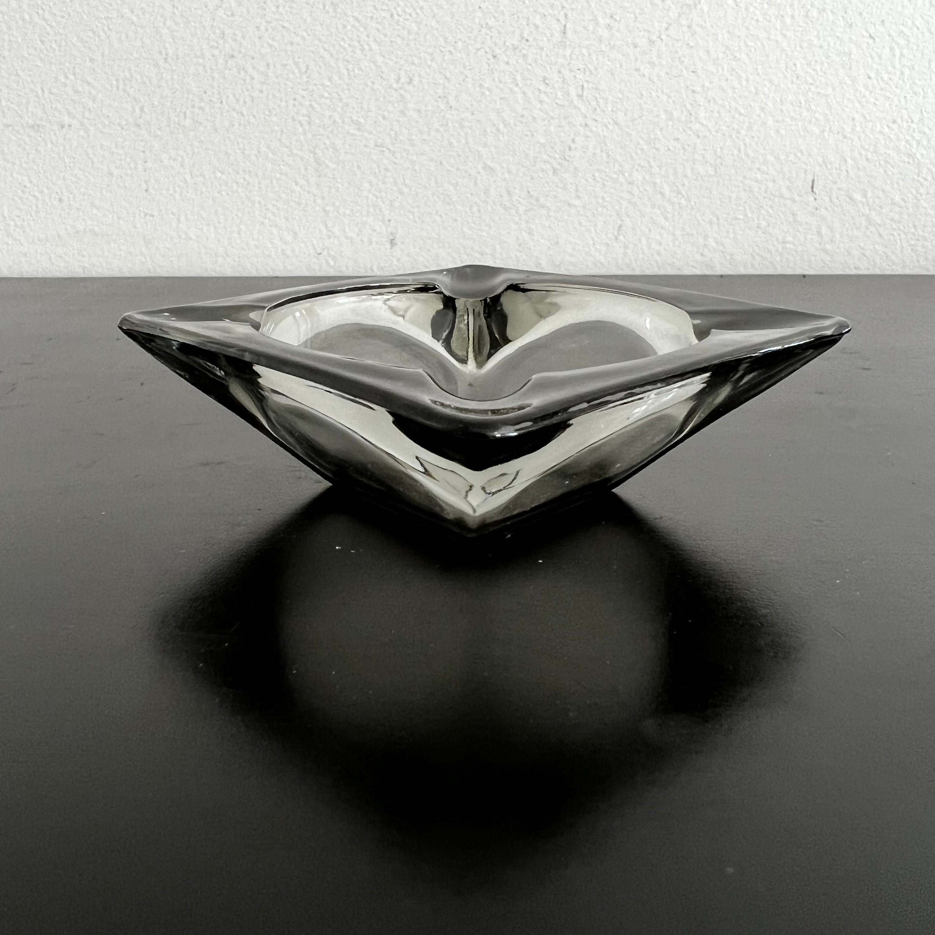 グレー　灰皿　ミッドセンチュリー ヴィンテージグレーガラス灰皿：ミッドセンチュリーモダンレトロ