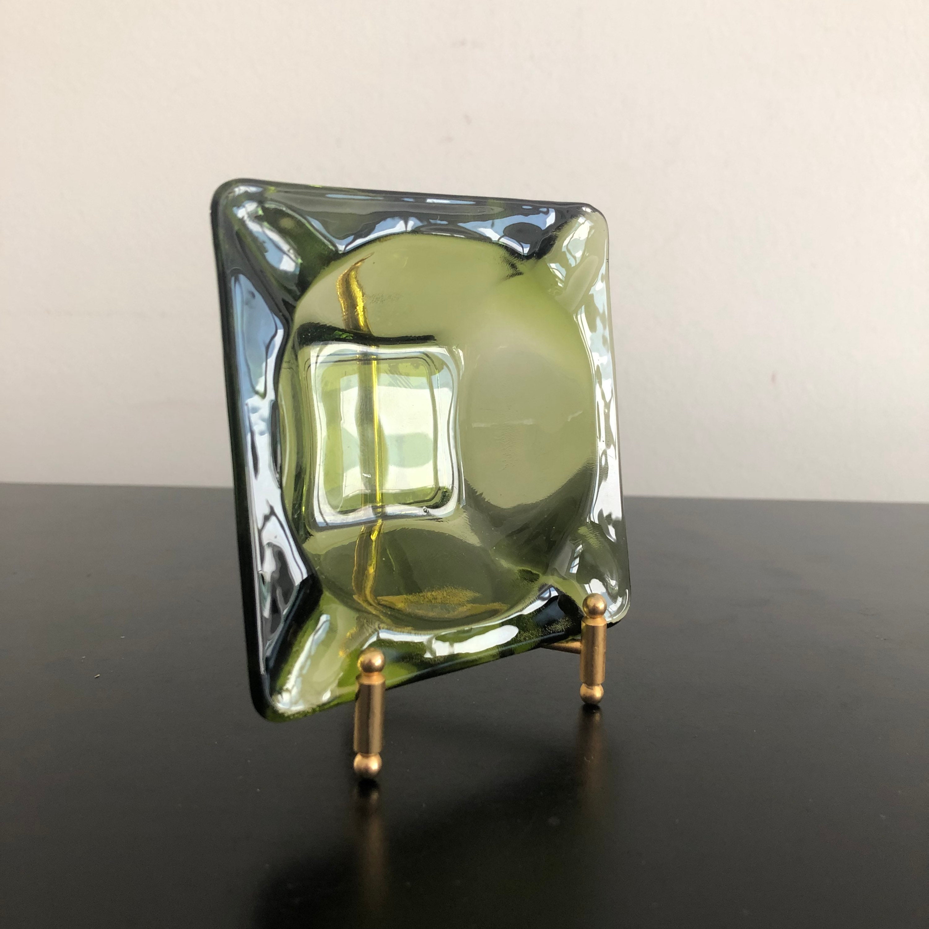 ヴィンテージグリーンガラス灰皿：ミッドセンチュリーモダンレトロ