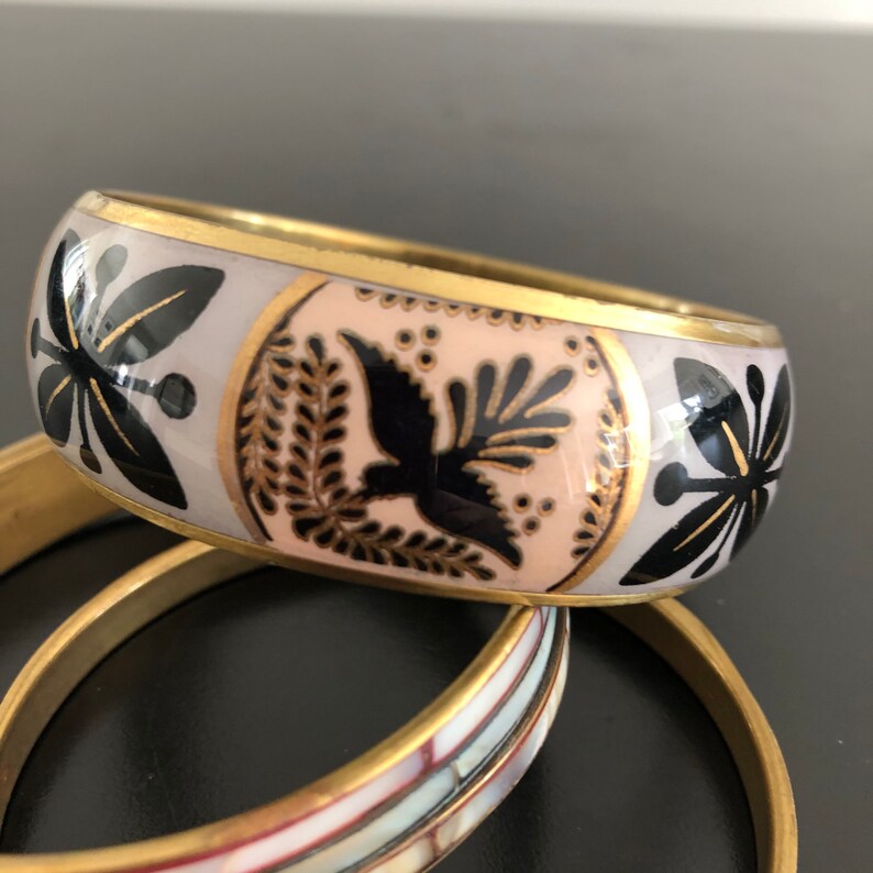 Vintage,Bangles,Brass And Enamel Bangles,Bracelets,Shell Bangles,Vintage Bangles,Brass Bangle,Shell,Brass,Indian Bangles