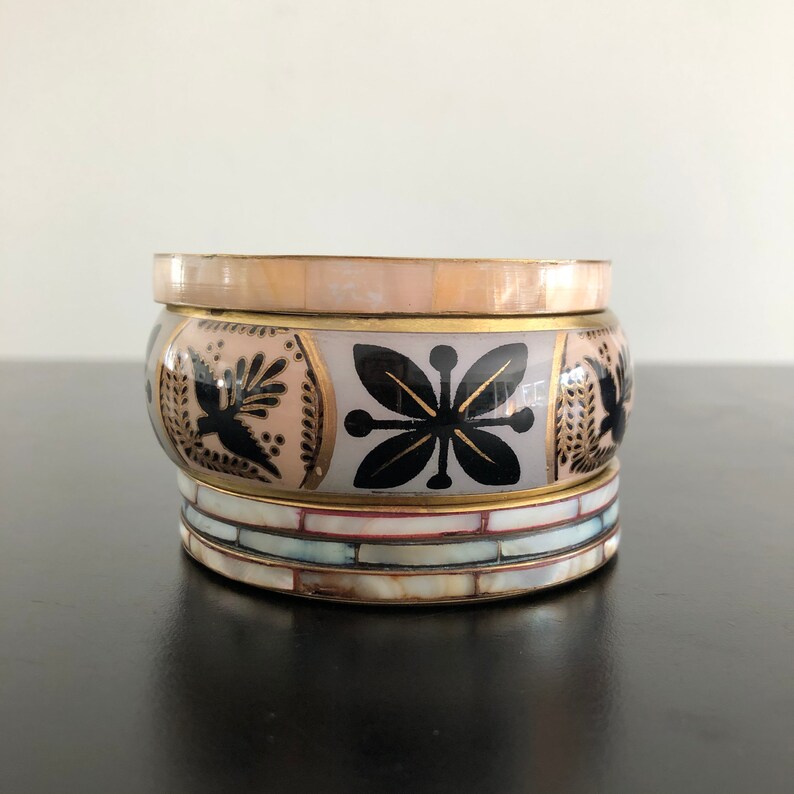Vintage,Bangles,Brass And Enamel Bangles,Bracelets,Shell Bangles,Vintage Bangles,Brass Bangle,Shell,Brass,Indian Bangles