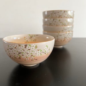 Vintage Japanische Teetassen: Kirschblüten Set