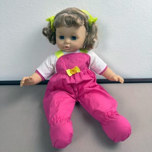 Vintage 1984 Horsman 22” Baby Doll – Blue Sleepy Eyes (1 Eye Stuck), Soft Body, Vinyl Arms & Head