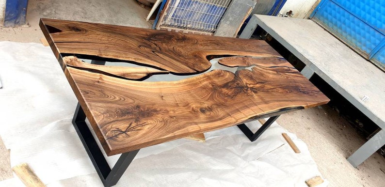 Clear Resin Walnut Table for Kitchen