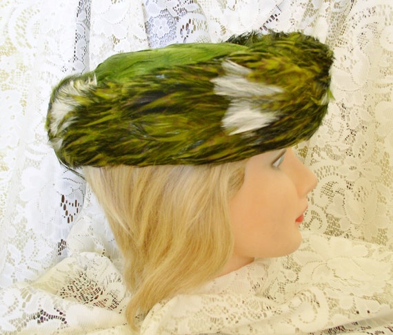 Feather Hat in Green.....Vintage Green Hackle Fea… - image 4