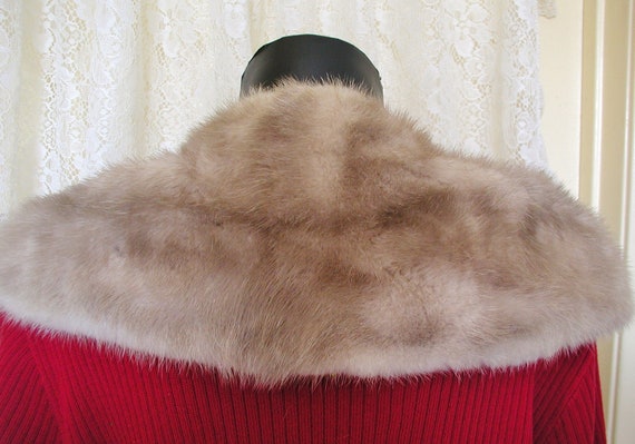 Mink Collar in Champagne Mink Fur Collar.....Vint… - image 5