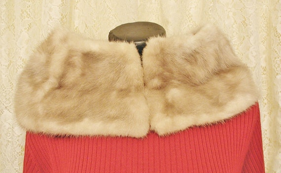 Mink Collar in Champagne Mink Fur Collar.....Vintage Champagne Mink Fur Collar