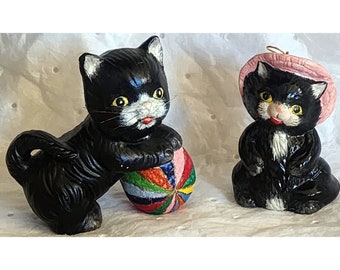 Vintage Giftco Taiwan Bell Kitty Cat en céramique et chaton avec boule colorée So Sweet