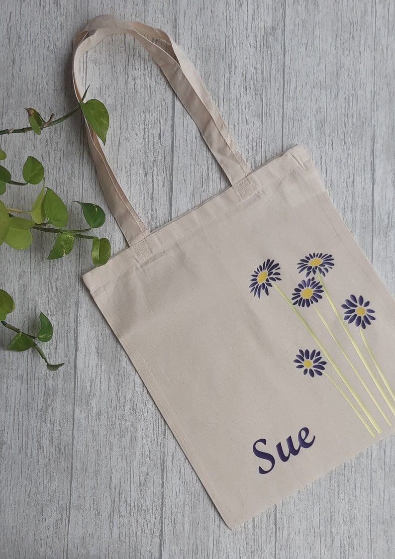 Daisy Print Tote Bag met naam Gepersonaliseerde tas Positiviteit Positieve mentaliteit Katoenen draagtas Moederdag Cadeau afbeelding 1