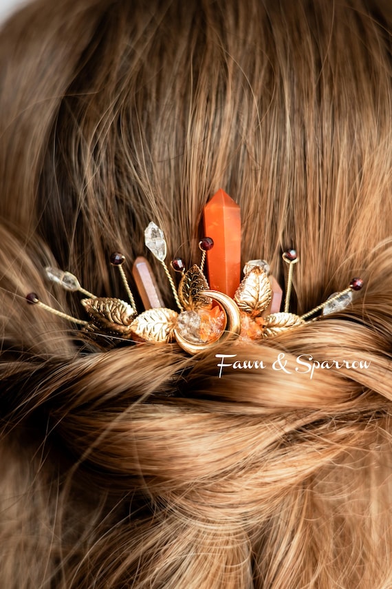Fashion Sparrow Bird Pin with Crystal Accents Gold Tone Fashion Sparrow Bird Pin with Crystal Accents Gold Tone