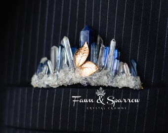 Boutonnière de poche cristal bleu, sodalite, cristaux de quartz Boutonnières de mariage personnalisables