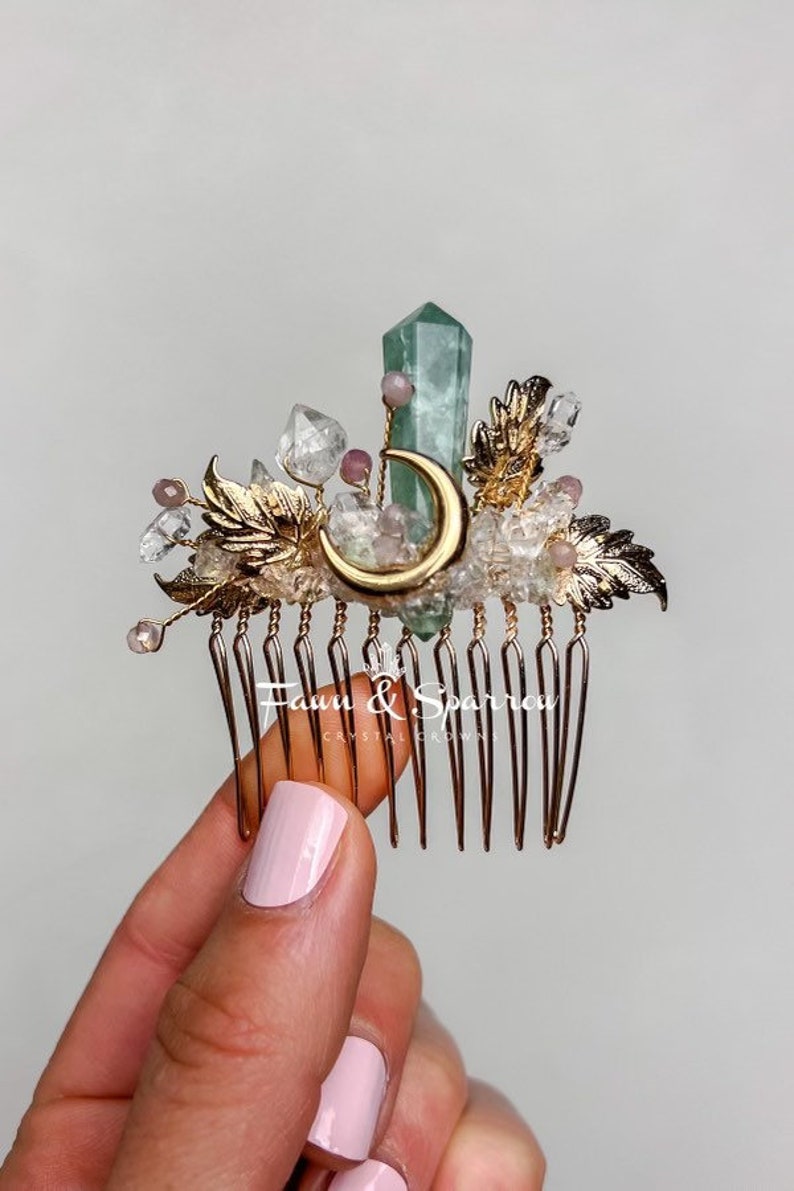 Ethereal Crystal Hair Comb, Bridesmaid Hair Comb, Boho Hair Pin, Hair Claw, Ocean Wedding,Braid Jewelry,Beach Wedding,Mermaid Hair Accessory Gold