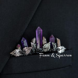 Kristall Tasche Boutonniere mit Amethyst und Schwarzquarz, Kristall Hochzeitsaccessoires, Bräutigam Revers Hochzeit Boutonnieres