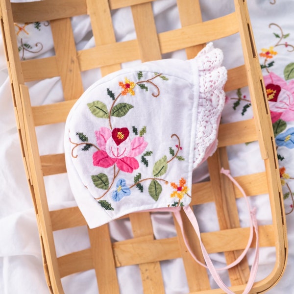 Hand Embroidered Baby Bonnet: Floral