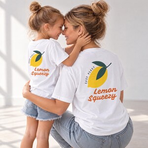 Partnerlook T-Shirt »Easy Peasy Lemon Squeezy«  aus Bio-Baumwolle mit Backprint I Matching Outfit für Mama & Kind oder die ganze Familie
