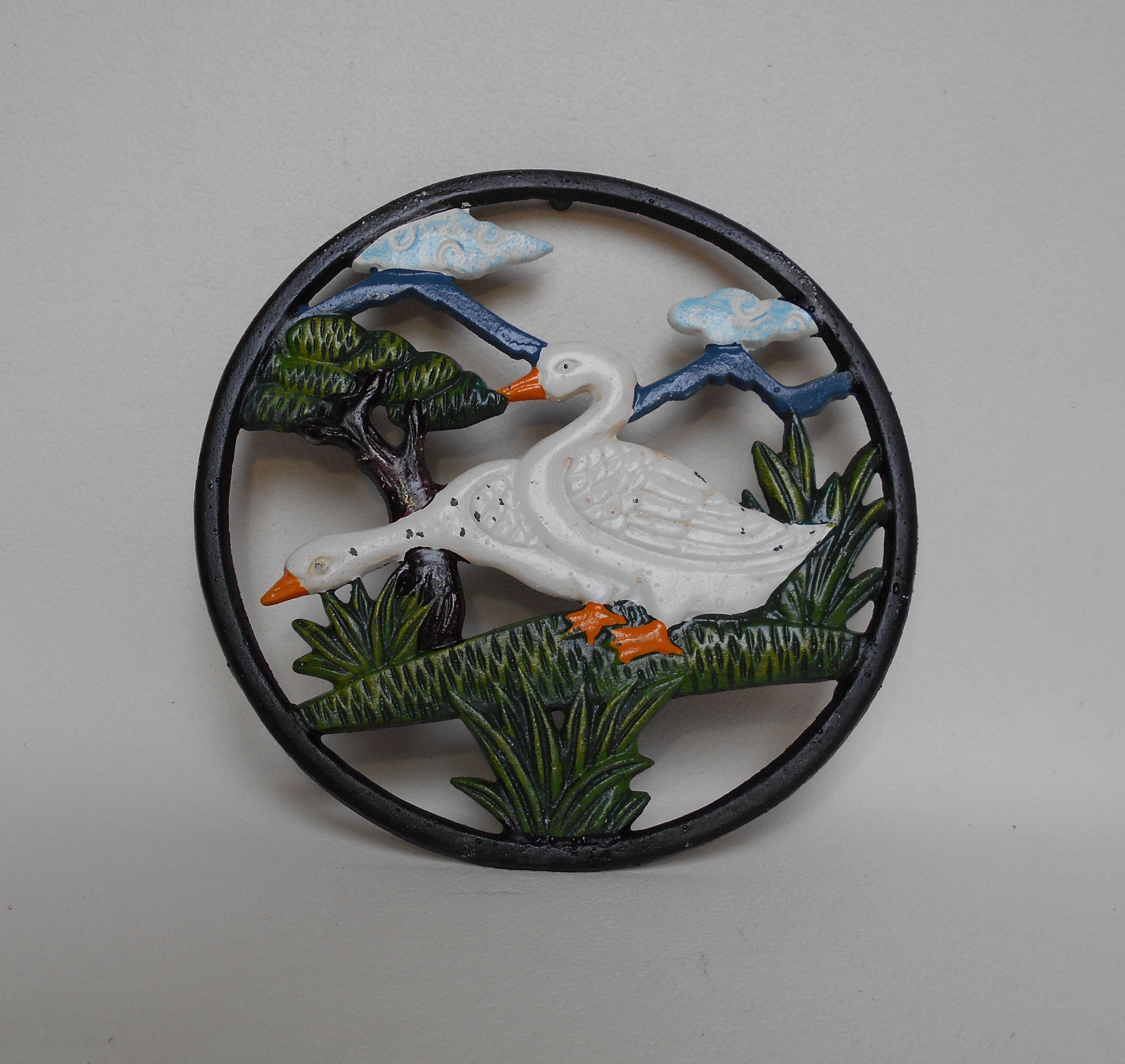 Français Vintage Trivet, Goose Footed Trivet