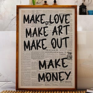 Make Love Make アートプリント、レトロな新聞タイポグラフィ、70 年代の美的ウォールアート、トレンディなデジタルプリント、ミニマリストのポスター
