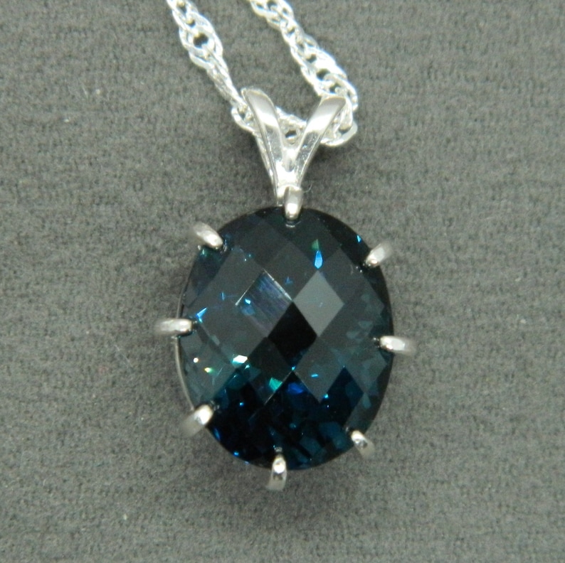 Bright Jewelry Oval Natural Champange Topaz Silver Necklace Pendant With Chain