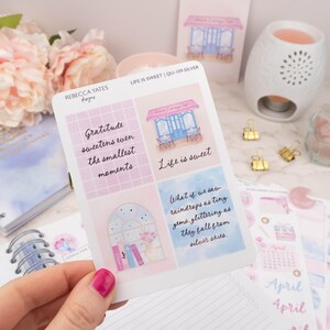 Feuille d'autocollants de citations inspirantes pour agendas et revues. Sticker décoratif métallisé argenté - La vie est douce !