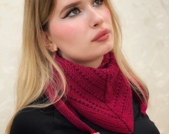 Handmade Knitted Wool Triangle Scarf - Trendy Winter Accessory