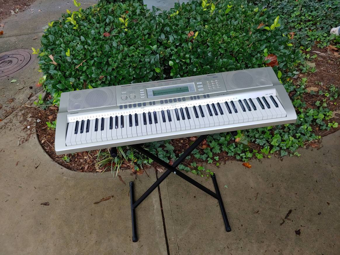 Casio WK Electronic Keyboard