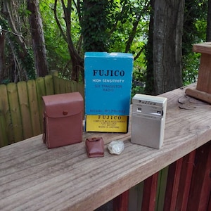Vintage Fujico High Sensitivity 6 Transistor AM Radio Model FR 603 Ręczne przenośne radio