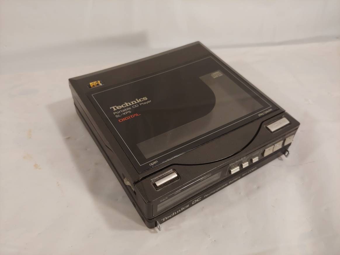 Technics SL-XP5 松下電器産業株式会社 Technics portable CD player SL-XP5