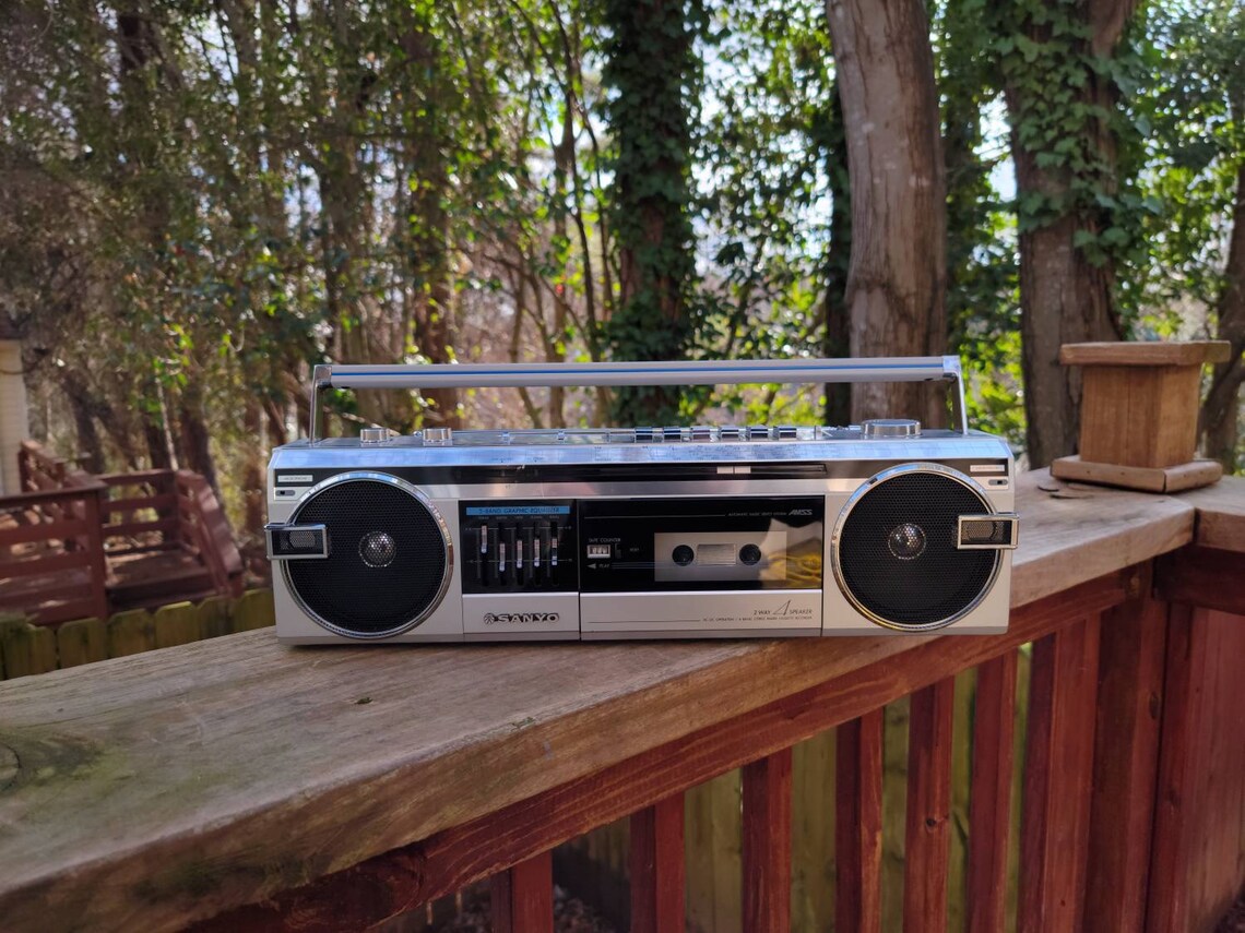 Anyone still own a portable cassette or cd player? Steve Hoffman