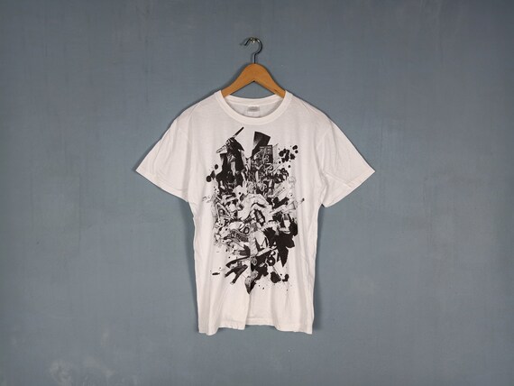 Neon Genesis Evangelion Tee 19" X 25"
