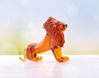 ガラスのライオン、手吹きガラスのライオンの置物、アートガラスの