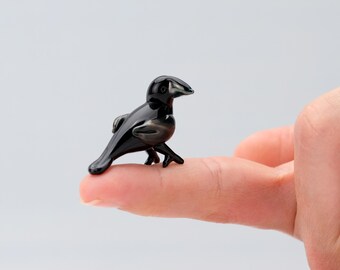 Statuetta di corvo in vetro nero fatta a mano: decorazione corvo di Edgar Allan Poe