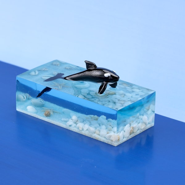 Glass Orca Figurine with Epoxy Base (w: 4.6 in) Murano-Style Glass Orca Sculpture, Sea Animal Orca for Ocean Gift, Hand Blown Orca Figure