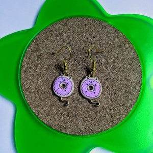 Handmade doughnut kitty cat dangle earrings