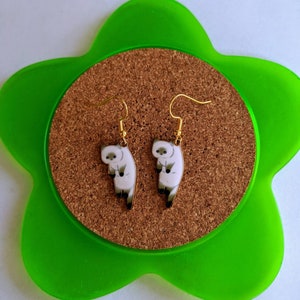Handmade hanging kitty cat dangle earrings