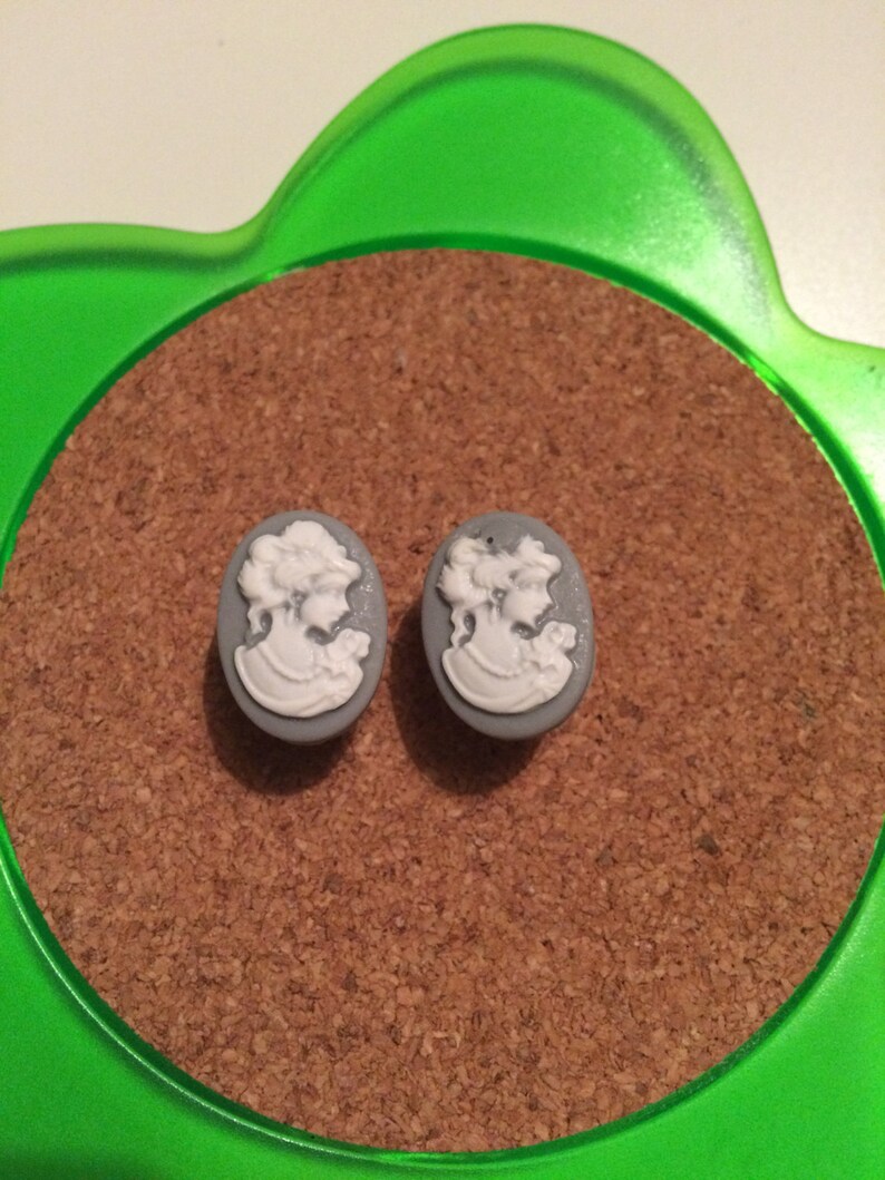 Handmade grey and white silhouette stud earrings
