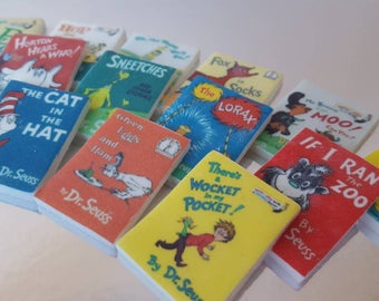12 Edible Mini Dr. Seuss Books on Marshmallow Fondant