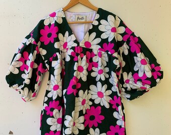Women's Handmade loose fitting linen blend retro floral print puff sleeve dress size XS - S pockets