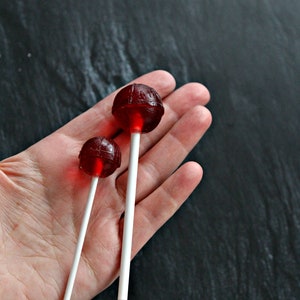 Lustige Bonbon-Lollipop-Brosche, farbenfrohe, moderne Statement-Broschen Bild 9