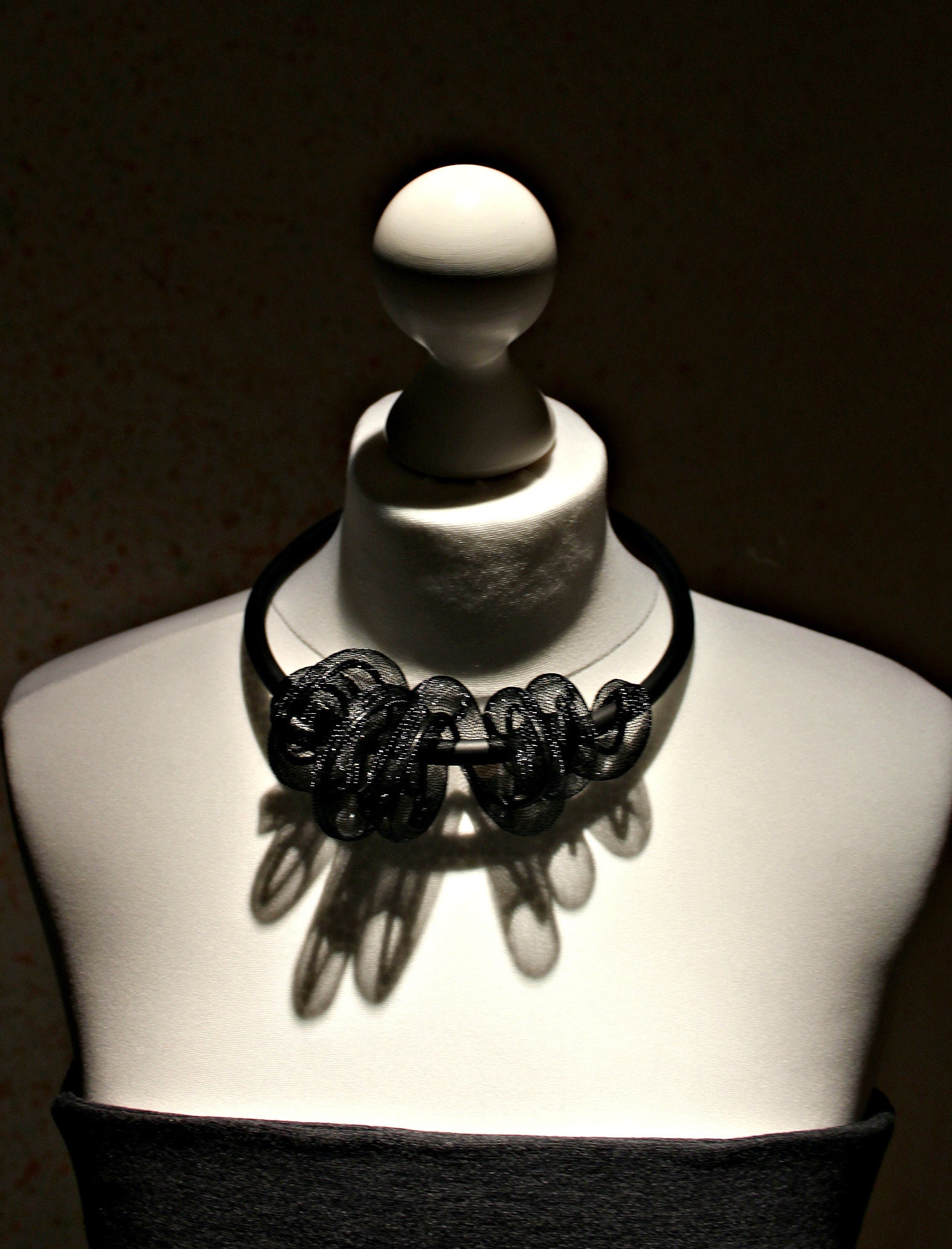 Black White Mesh Necklace main image 1